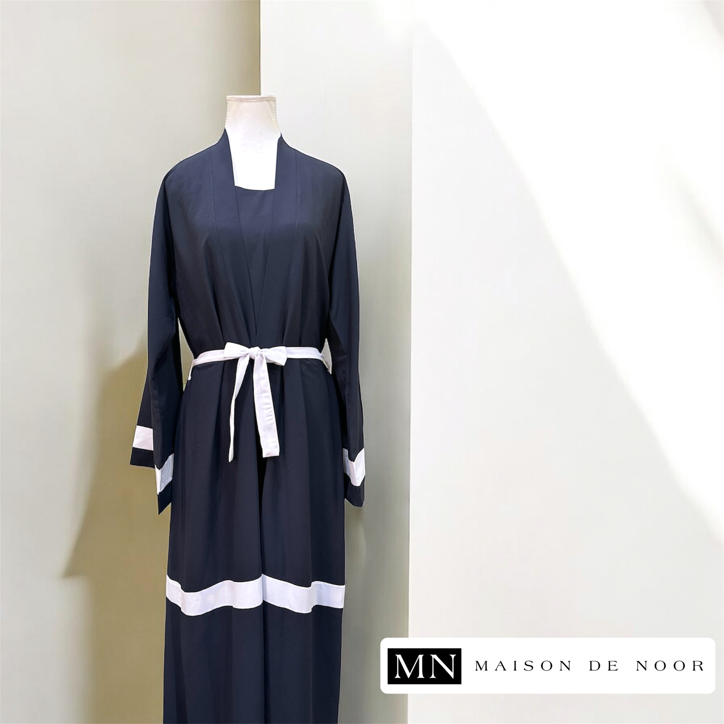 MN Essentials | Single Stripe Open Abaya - Dark Navy - FINAL SALE