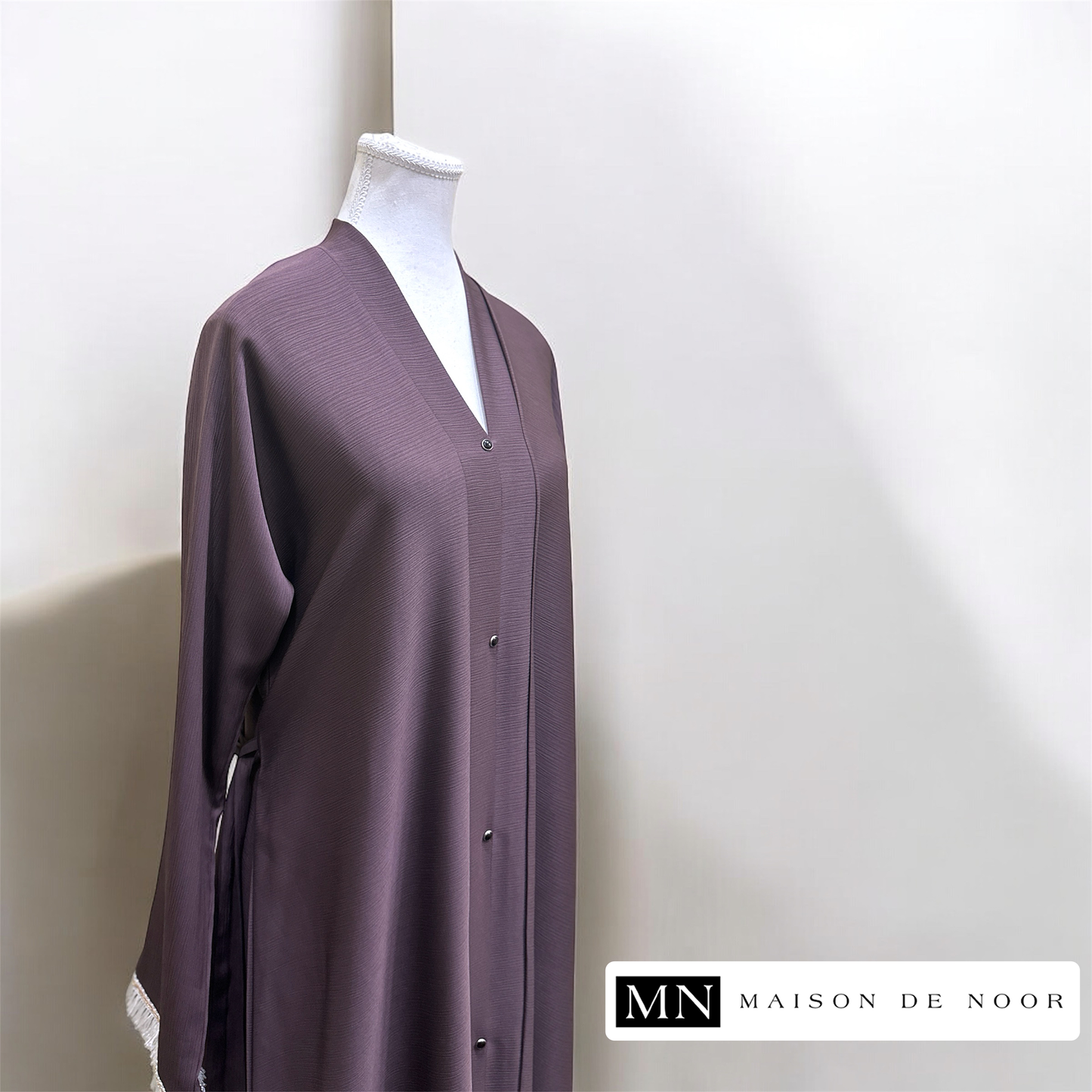 MN Occasions | Lace Sleeve Belted Button-Down - Purple Mauve