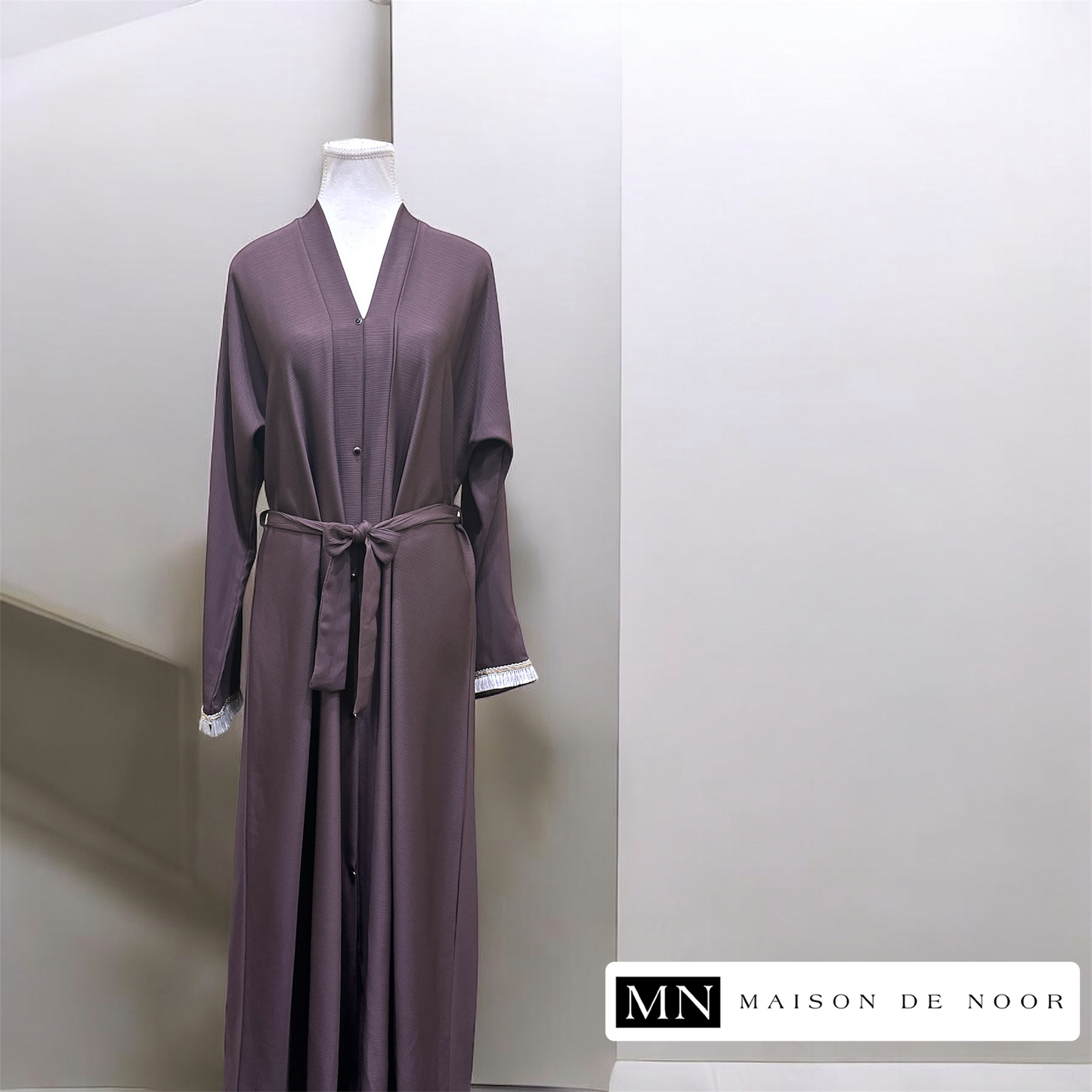 MN Occasions | Lace Sleeve Belted Button-Down - Purple Mauve